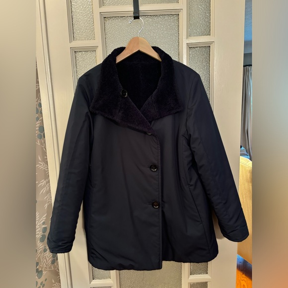 Local Boutique Reversible Sherpa & Nylon Coat - Picture 2 of 3
